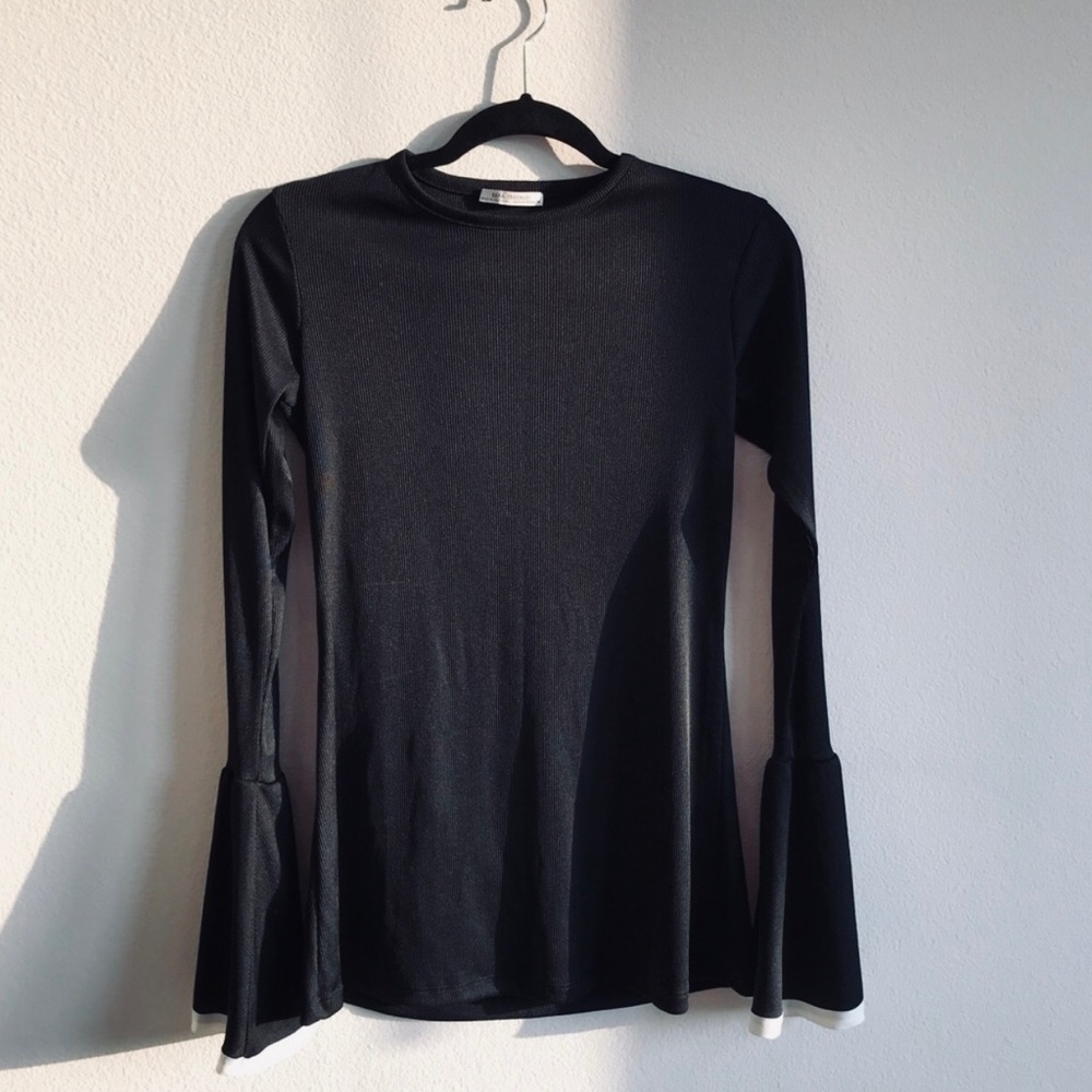 💥PRICE ⬇️ !! Zara Peplum Sleeve Top
